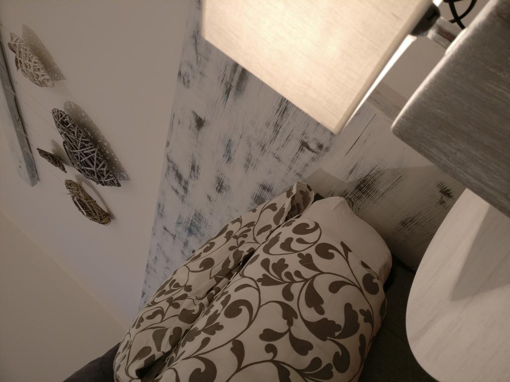Garnì Al Laghet Hotell Tenno Exteriör bild
